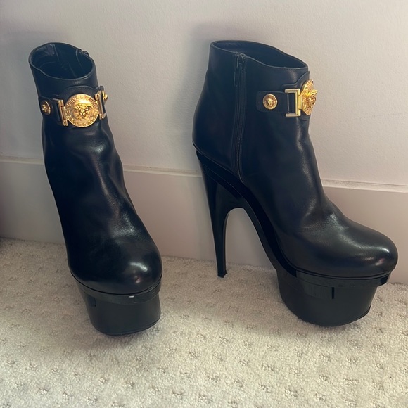 Versace triple platform heel booties black gold Medusa zip up sexy rare iconic - Picture 9 of 12